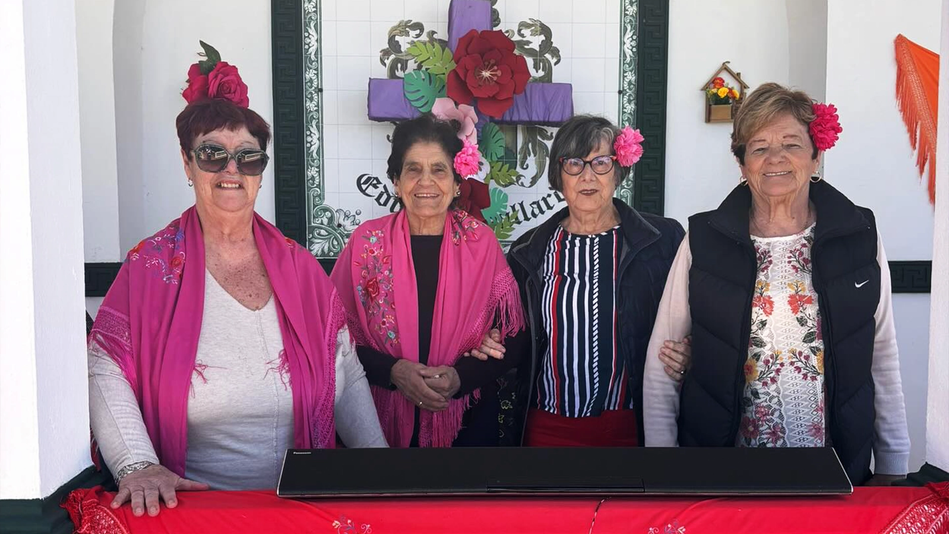imagen de la cruz de mayo de 2025 en la fundación eduardo gallardo